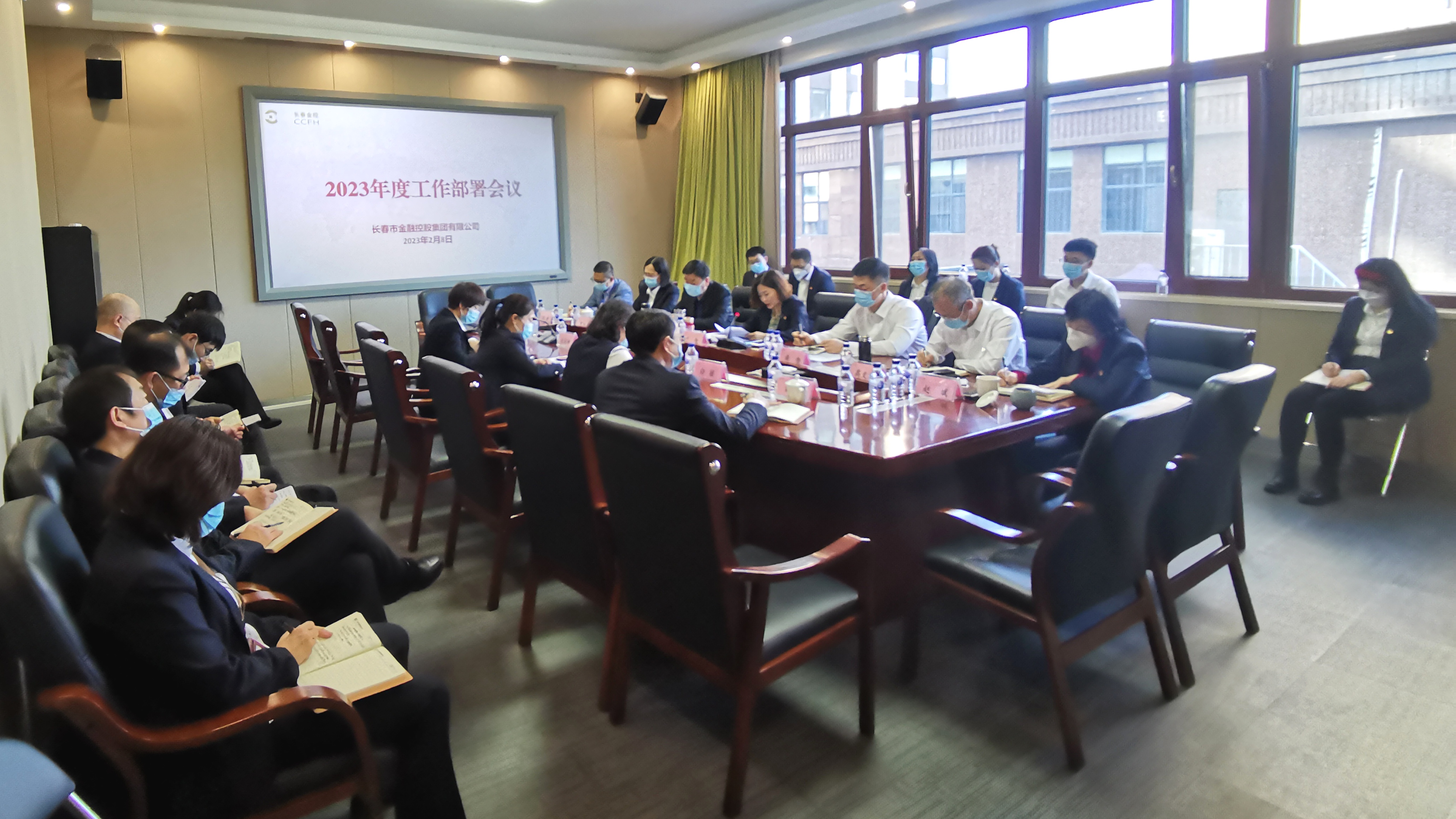 在穩(wěn)中求進中出亮點、做特色、勇突破